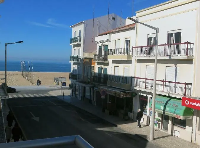 Апартаменты Oly Назаре